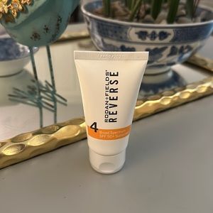 💛💛 Rodan + Fields Reverse💛💛